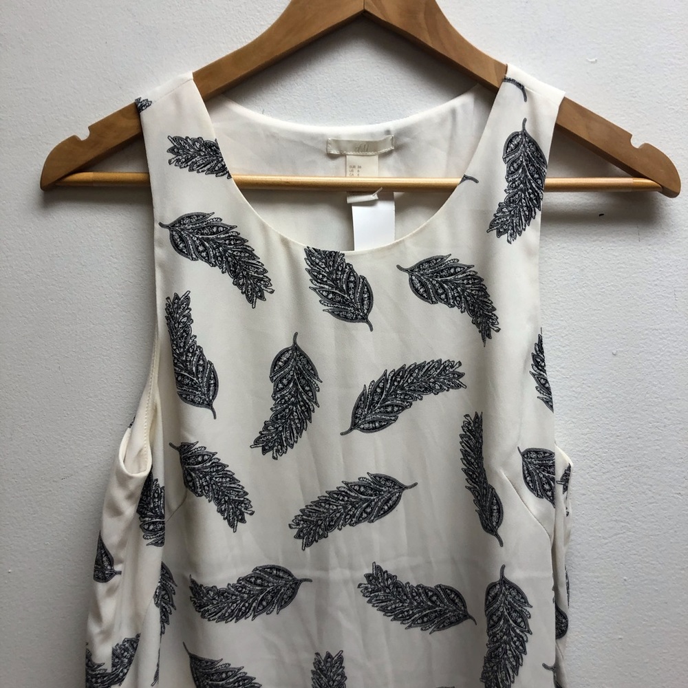 H&M feather patterned dress - Picture 2 of 5